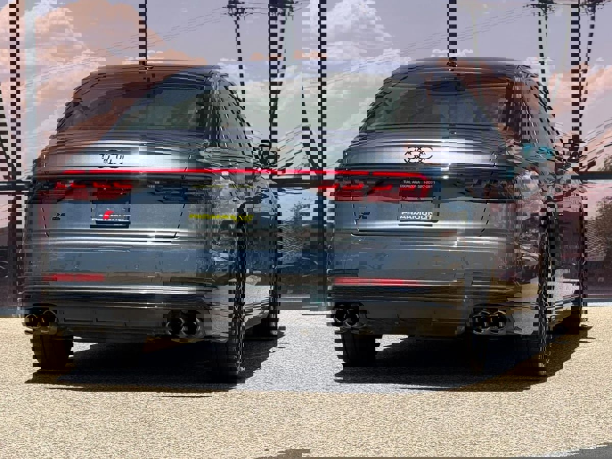 Used 2021 Audi S8 L w/ S8 Executive Package image 15