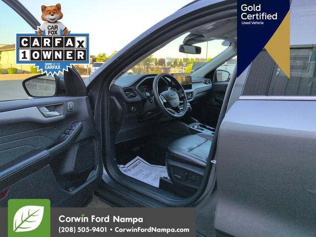 Used 2025 Ford Escape Platinum AWD/4WD image 11