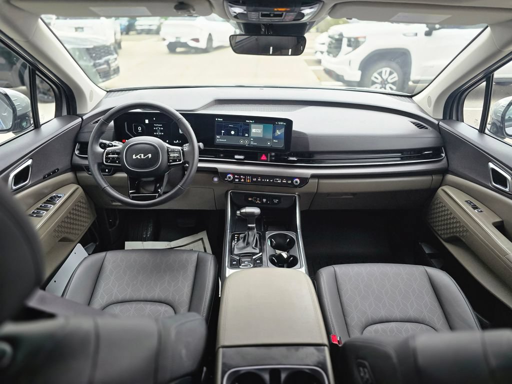 Certified 2026 Kia Carnival SX FWD image 16
