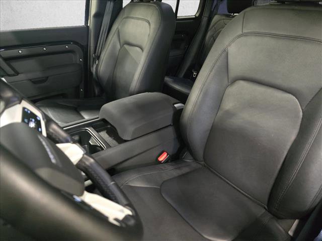 Certified 2023 Land Rover Defender 130 SE AWD/4WD image 15