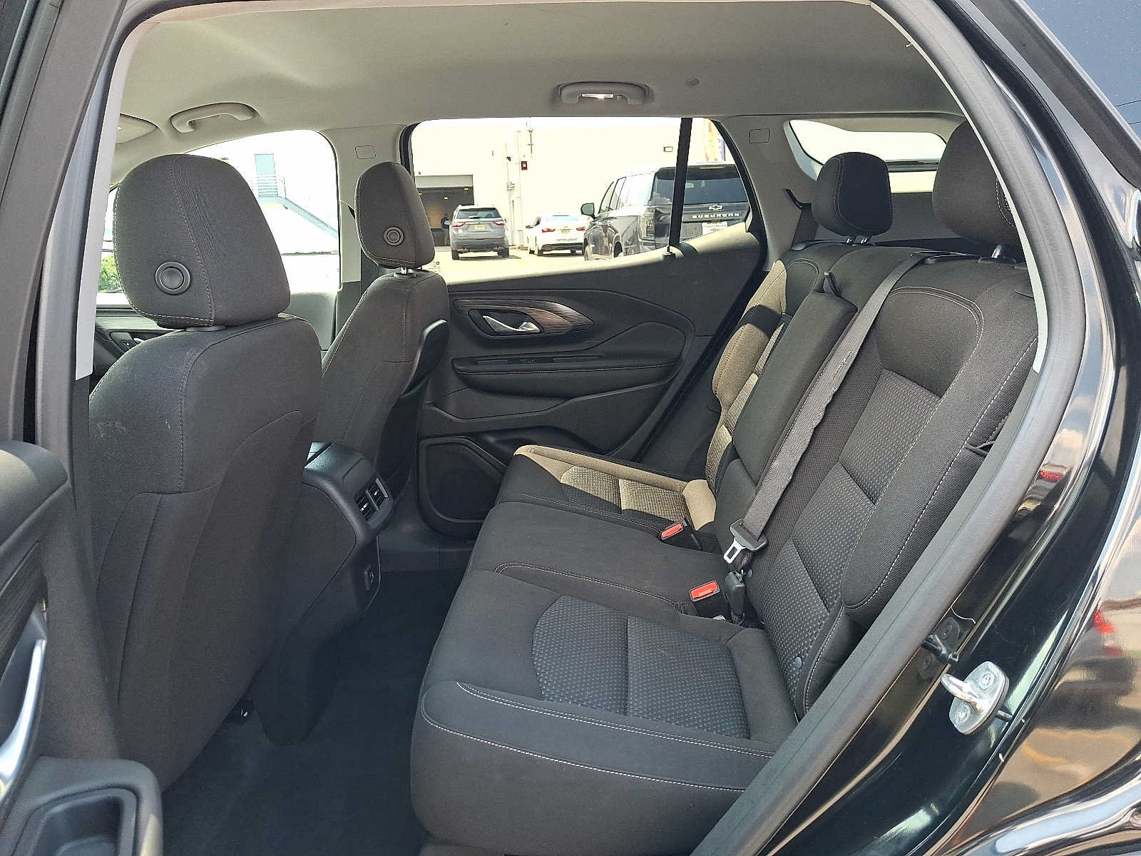 Used 2023 GMC Terrain SLE w/ Driver Convenience Package FWD image 10