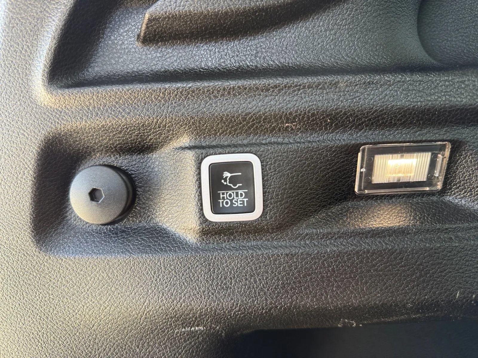 Used 2021 Jeep Grand Cherokee L Limited AWD/4WD image 12