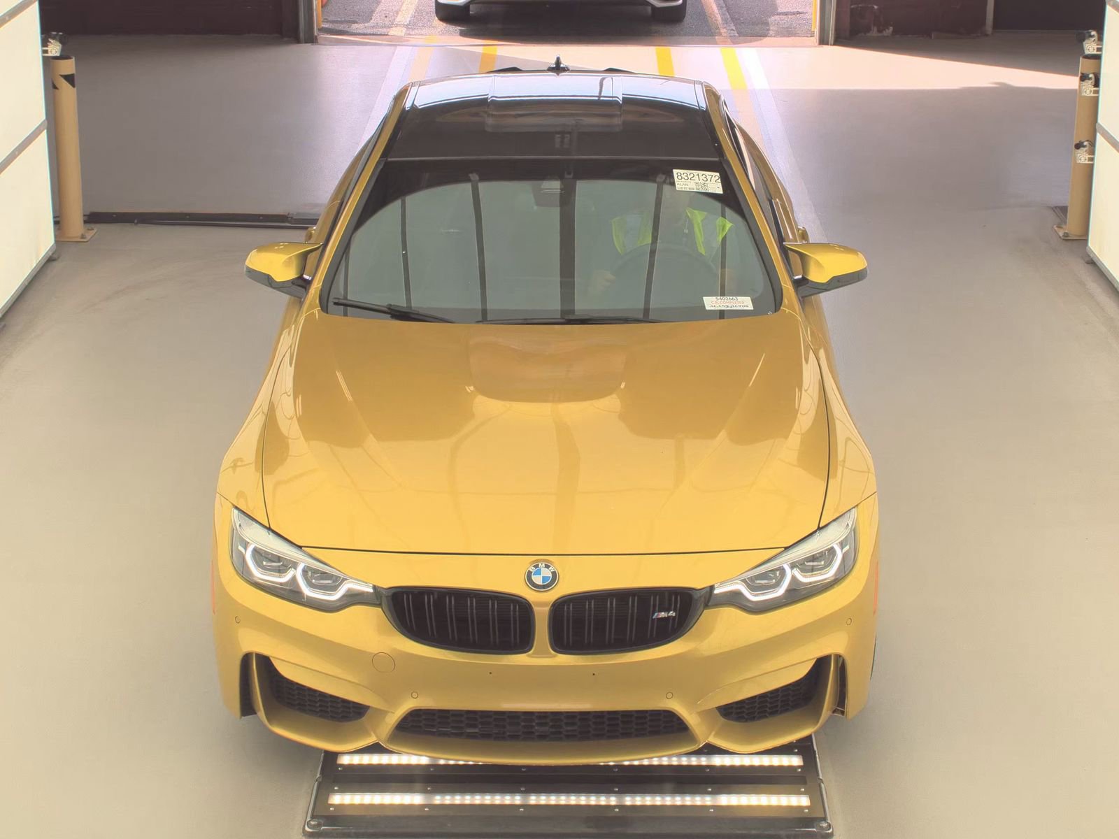 Used 2019 BMW M4 Coupe w/ Competition Package RWD image 2