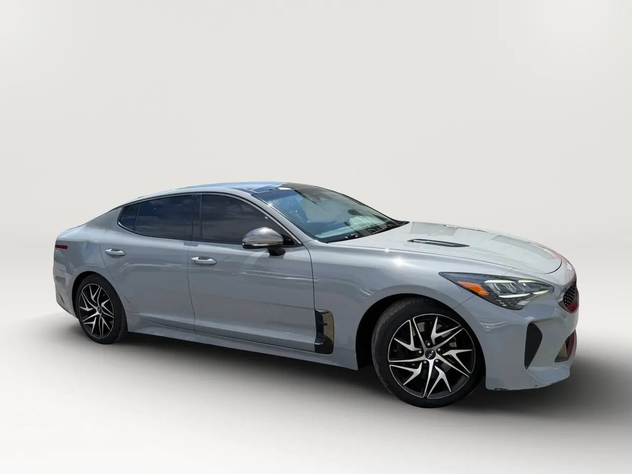 Used 2022 Kia Stinger GT-Line w/ Sun & Sound Package RWD image 9