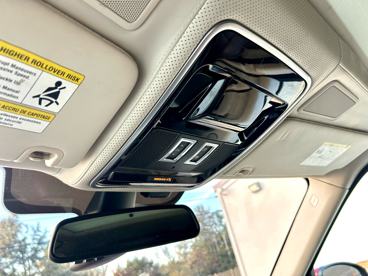 Used 2015 Land Rover Range Rover Autobiography image 22