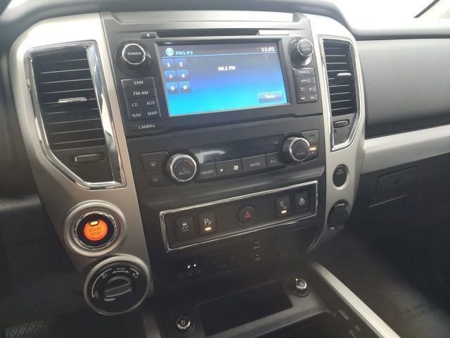 Used 2018 Nissan Titan PRO-4X w/ Pro-4x Convenience Package AWD/4WD image 32