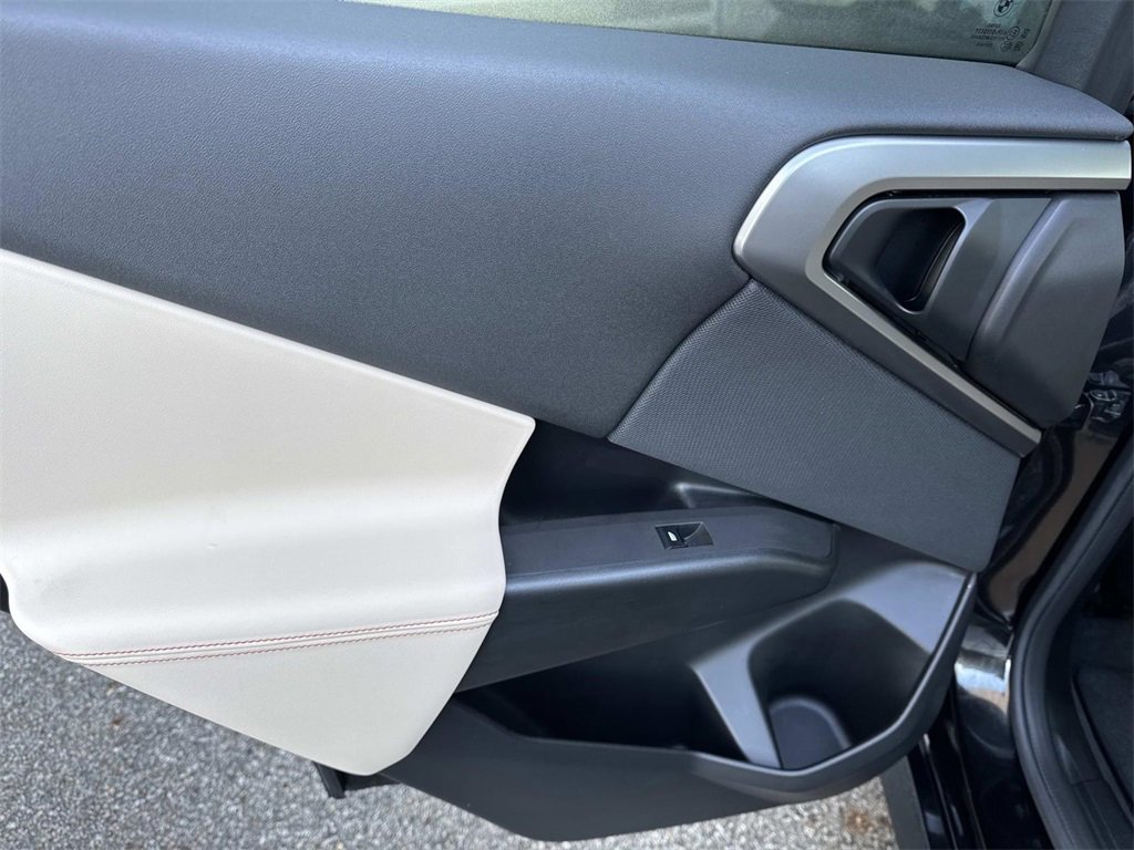 Used 2025 BMW X3 xDrive30i w/ M Sport Package image 11