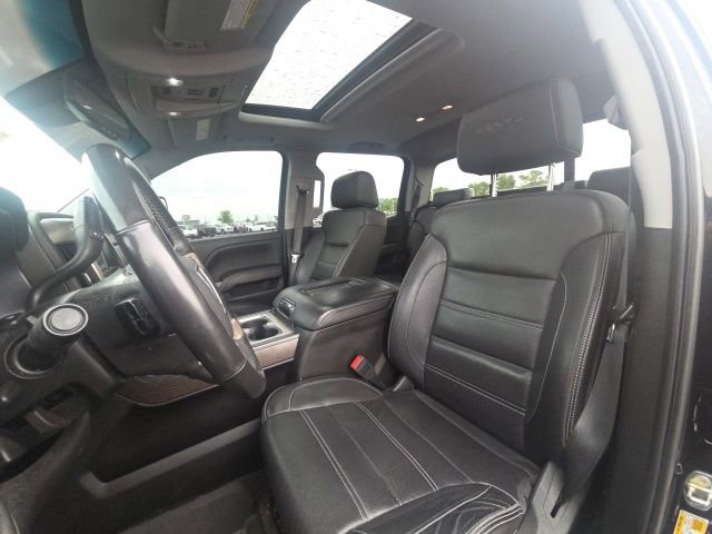 Used 2017 GMC Sierra 2500 Denali w/ Duramax Plus Package AWD/4WD image 23