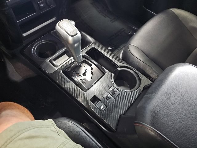 Used 2020 Toyota 4Runner TRD Off-Road Premium w/ Moonroof Package AWD/4WD image 21