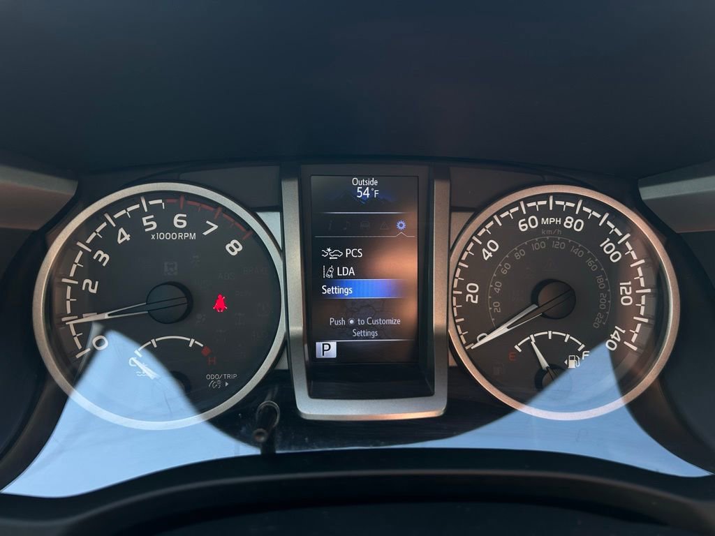 Certified 2018 Toyota Tacoma SR5 w/ SR5 Appearance Package (SM) AWD/4WD image 16