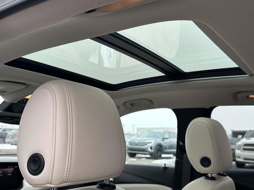 Certified 2024 Buick Encore GX Avenir w/ Avenir Technology Package image 18