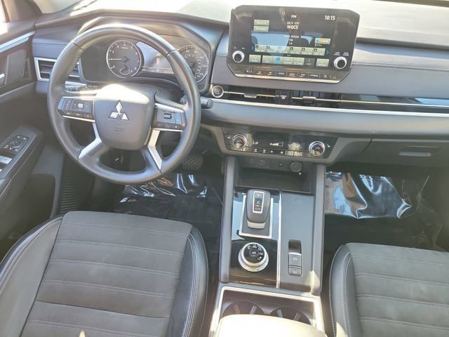Used 2024 Mitsubishi Outlander SE FWD image 17