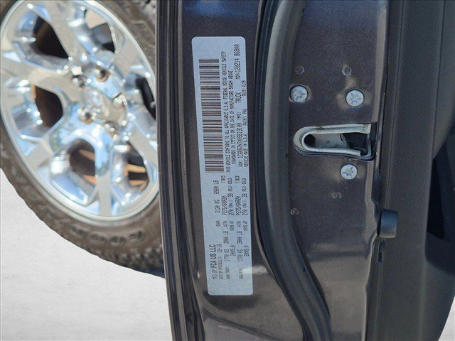 Used 2017 RAM 1500 Laramie w/ Convenience Group AWD/4WD image 25