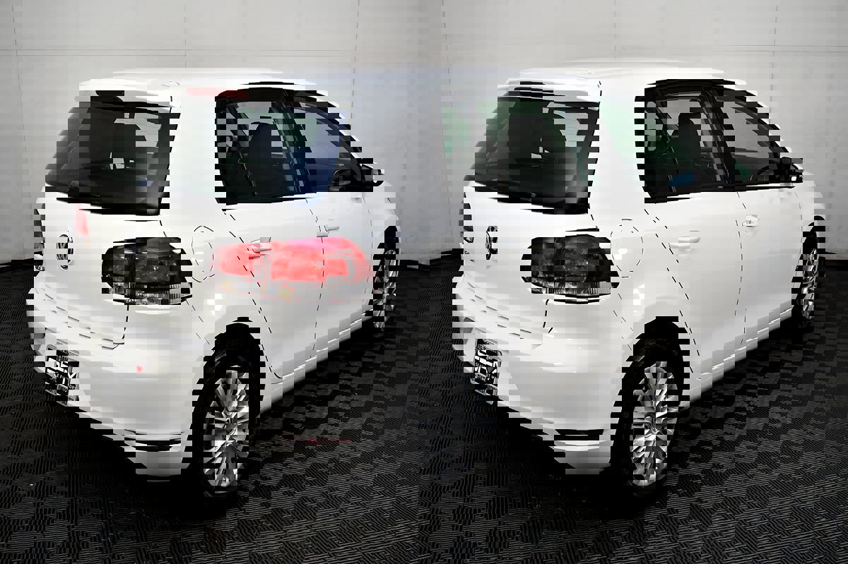 Used 2014 Volkswagen Golf 4-Door image 7