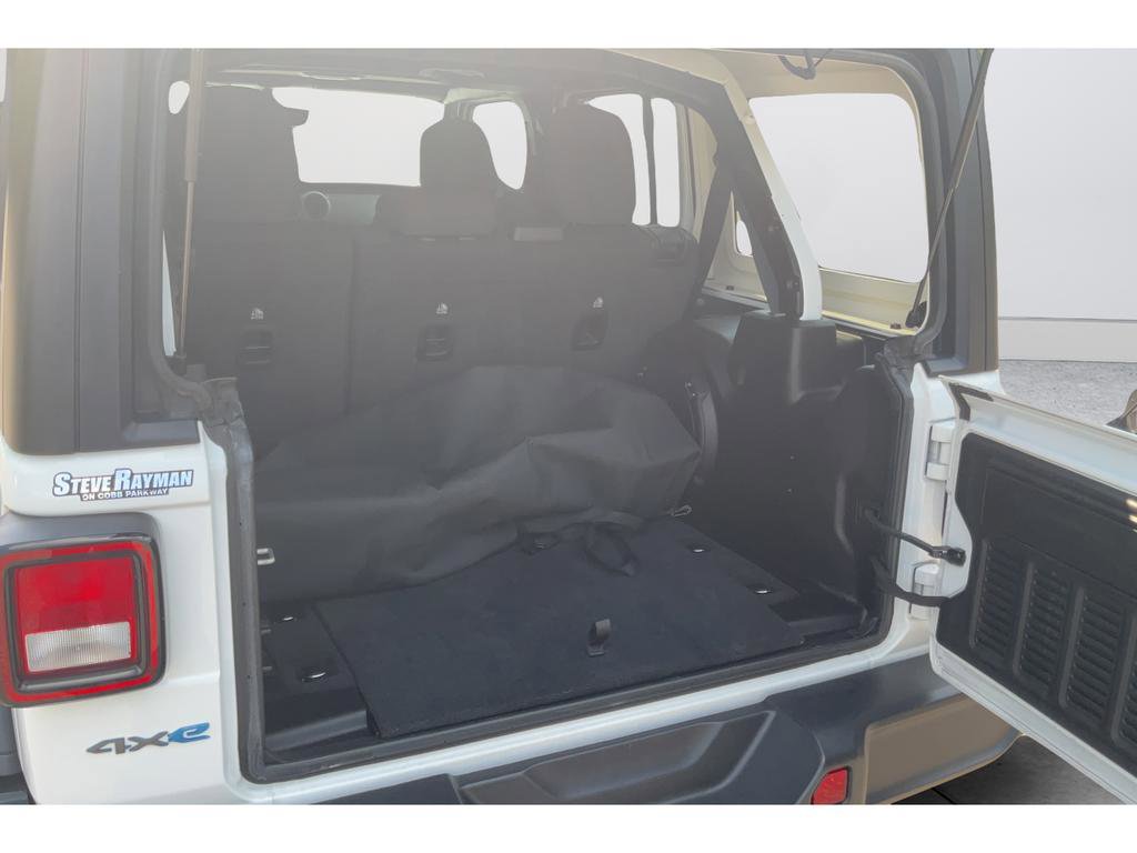 Used 2023 Jeep Wrangler Unlimited w/ Cold Weather Group AWD/4WD image 19