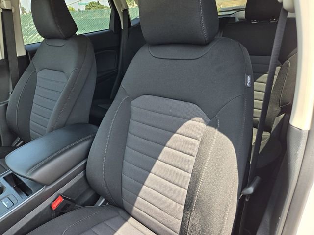 Used 2024 Ford Edge SE w/ Black Appearance Package image 19