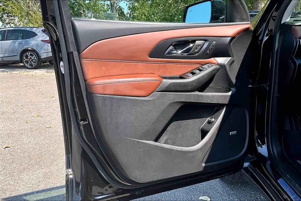 Used 2019 Chevrolet Traverse High Country w/ LPO, Floor Liner Package AWD/4WD image 22