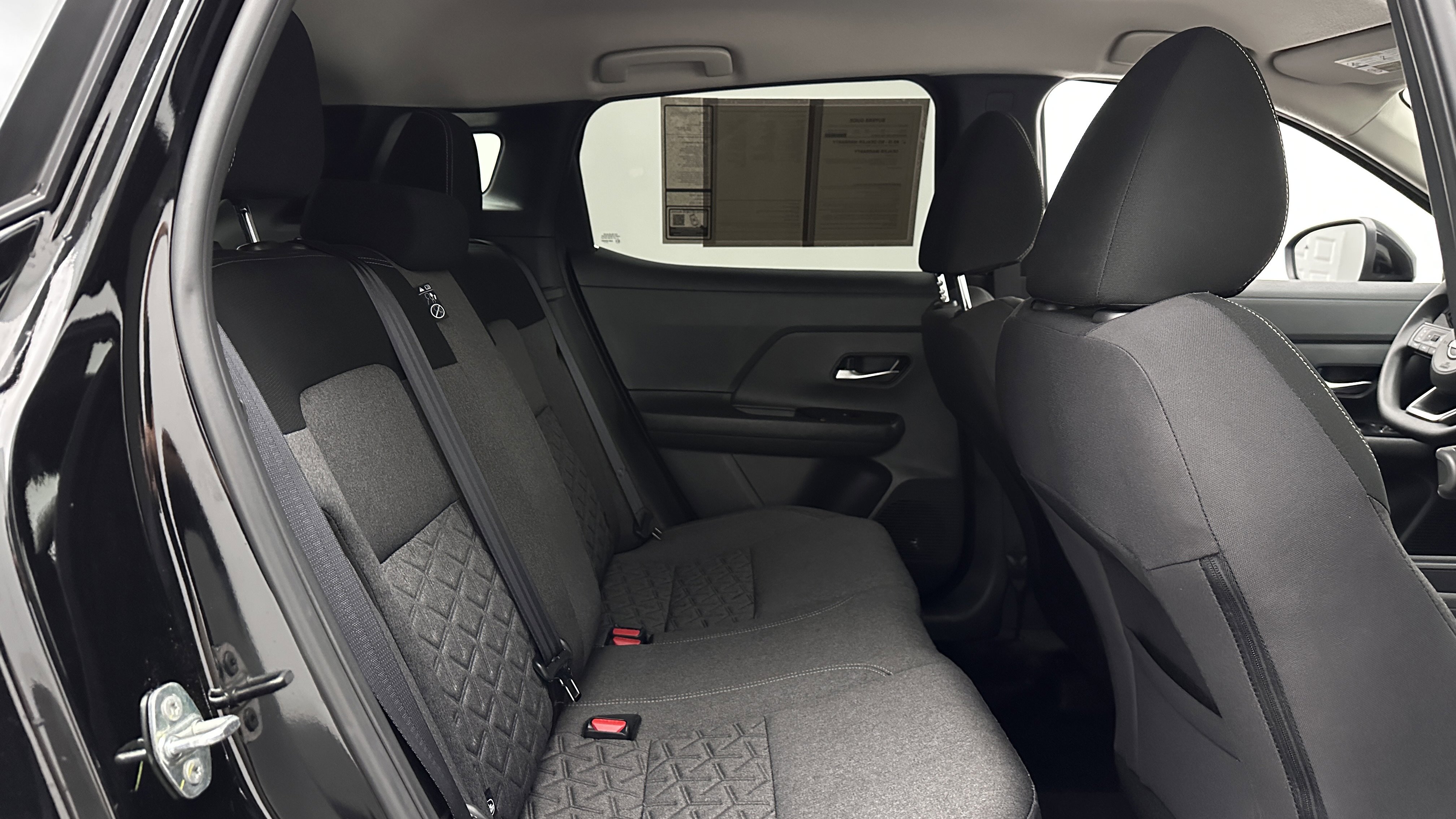 Used 2025 Nissan Kicks SV w/ Charging Package FWD image 30