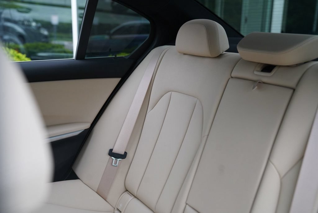 Used 2021 BMW 330e xDrive AWD/4WD image 34