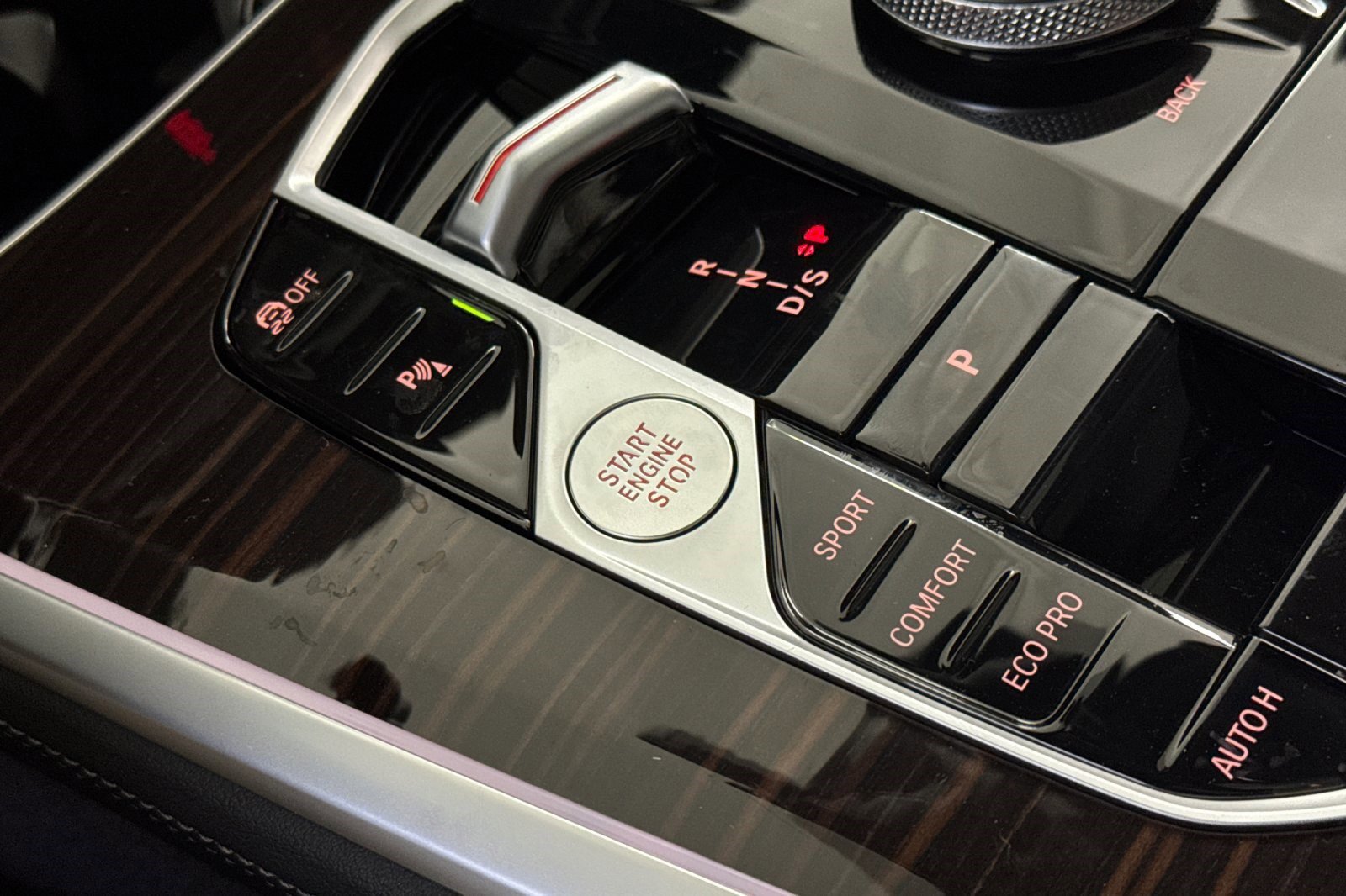 New 2026 BMW X5 sDrive40i w/ Premium Package RWD image 29