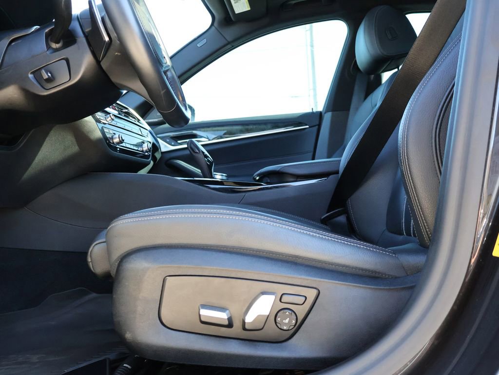 Used 2023 BMW 530e xDrive w/ Premium Package AWD/4WD image 43