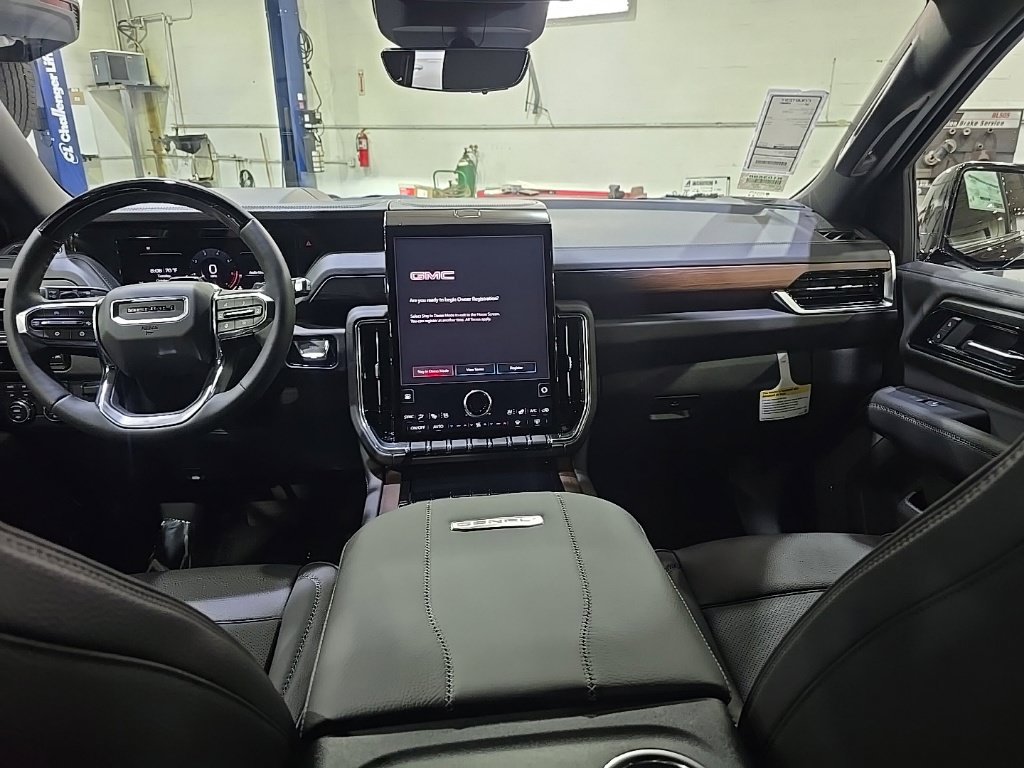 New 2027 GMC Yukon Denali w/ Denali Reserve Package AWD/4WD image 18