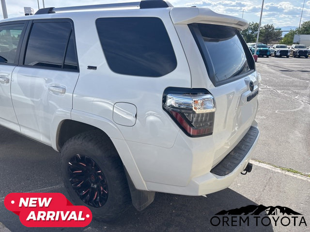 Used 2023 Toyota 4Runner SR5 Premium w/ SR5 Premium Package AWD/4WD image 8