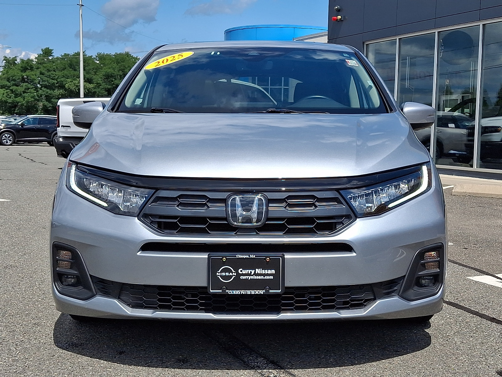 Used 2025 Honda Odyssey EX-L image 2