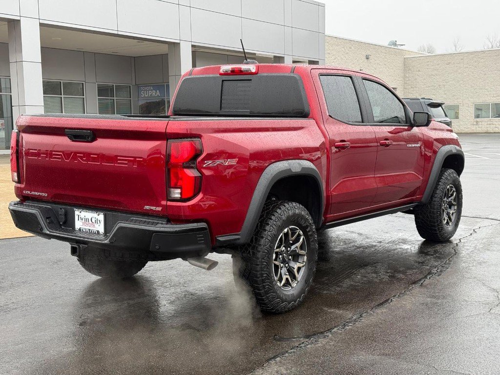 Used 2025 Chevrolet Colorado ZR2 w/ Technology Package image 3