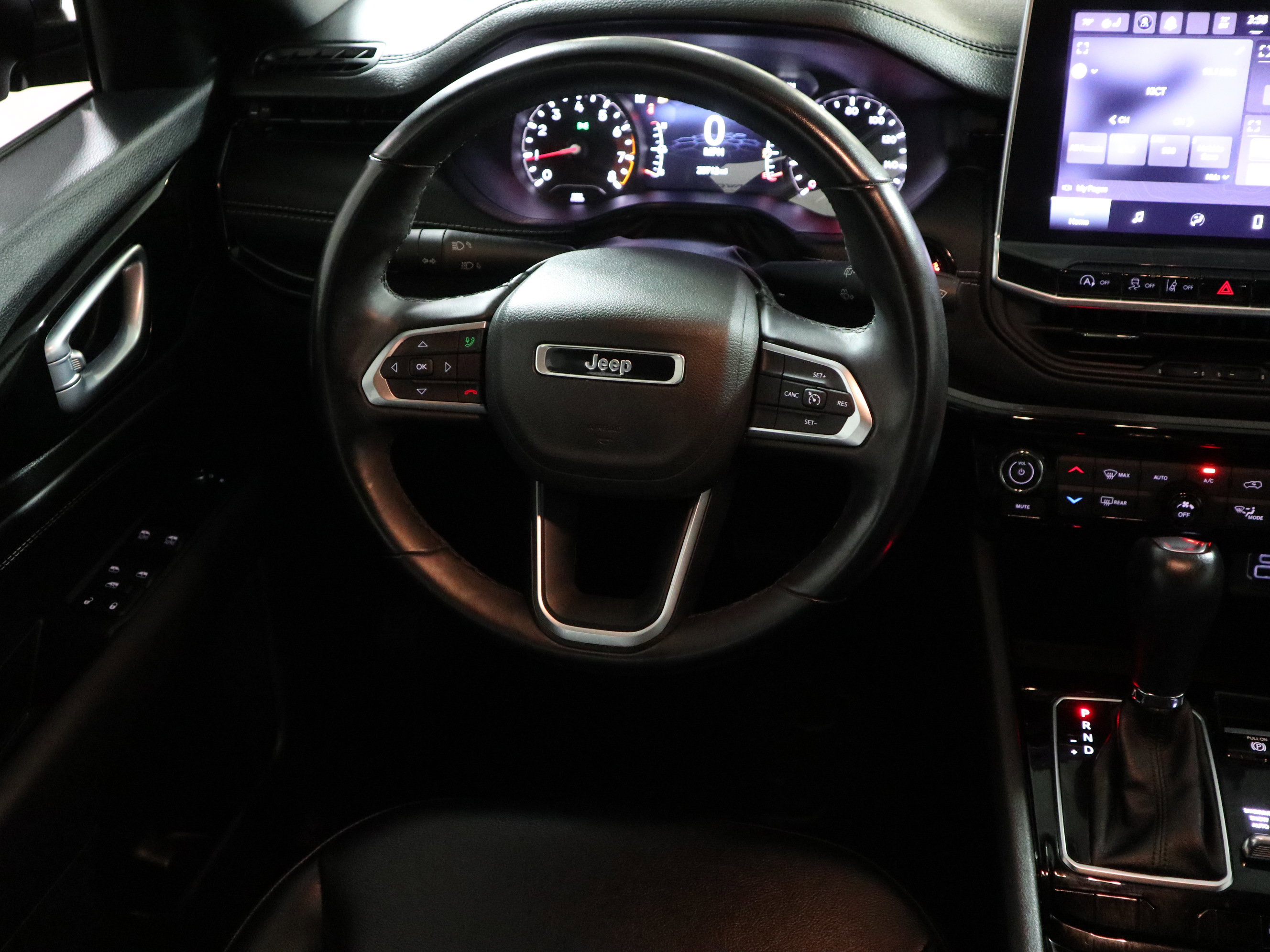 Used 2022 Jeep Compass Latitude w/ Convenience Group image 16