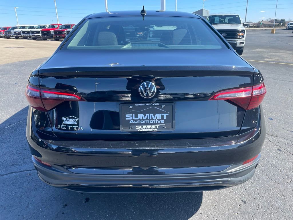 Used 2024 Volkswagen Jetta S image 28
