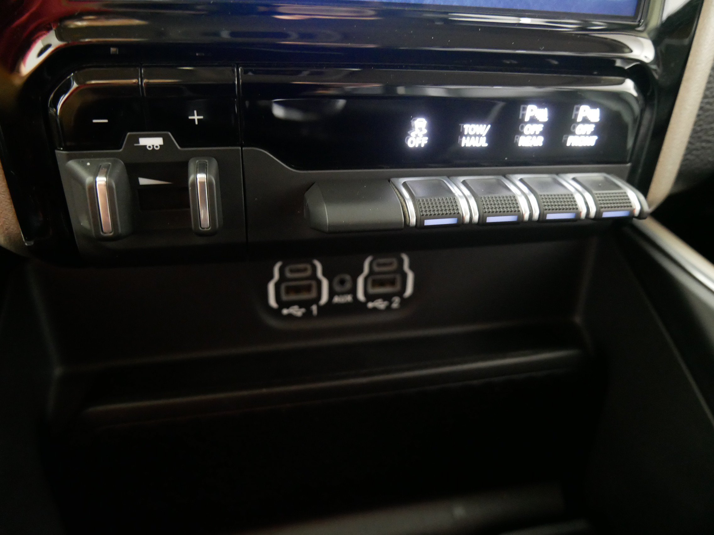 Used 2021 RAM 1500 Laramie AWD/4WD image 29