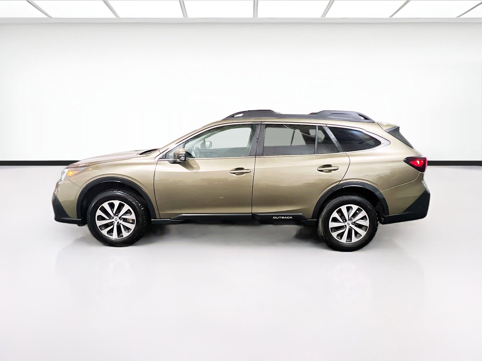 Used 2022 Subaru Outback Premium AWD/4WD image 22