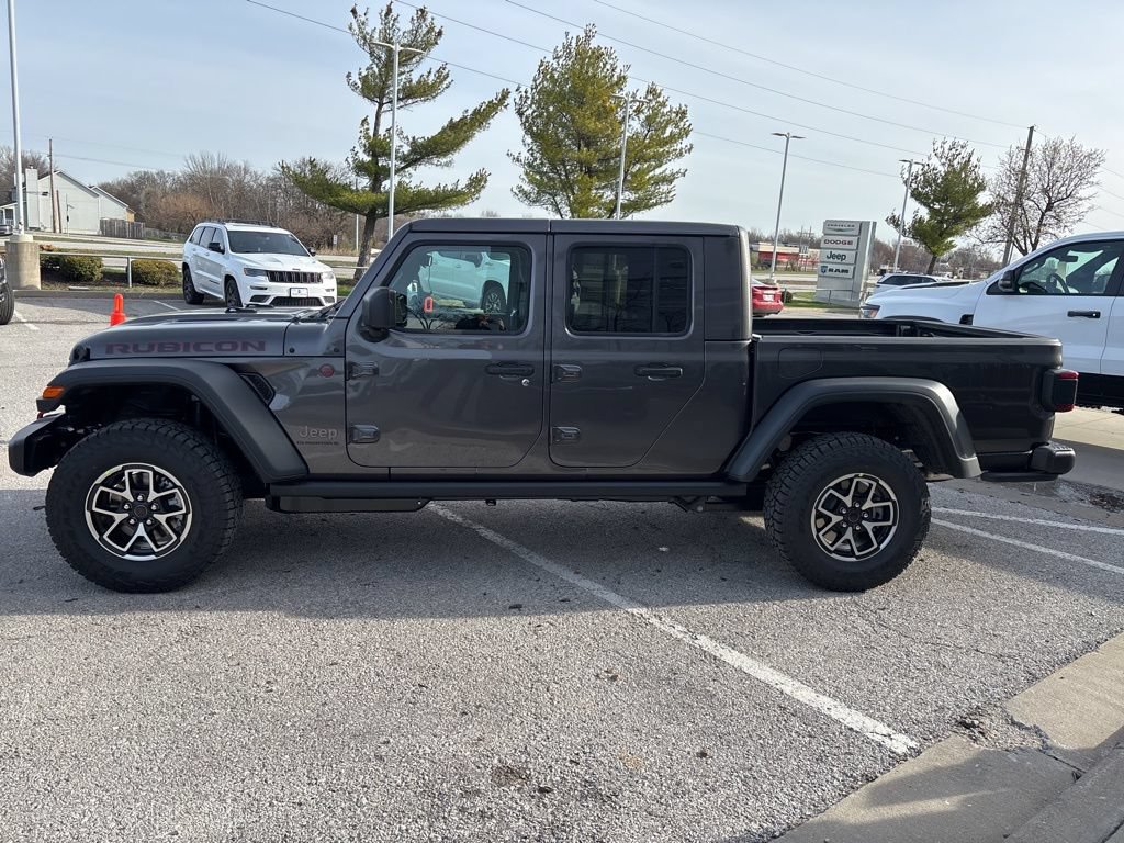 New 2026 Jeep Gladiator Rubicon w/ Steel Power Dome Hood Package AWD/4WD image 18