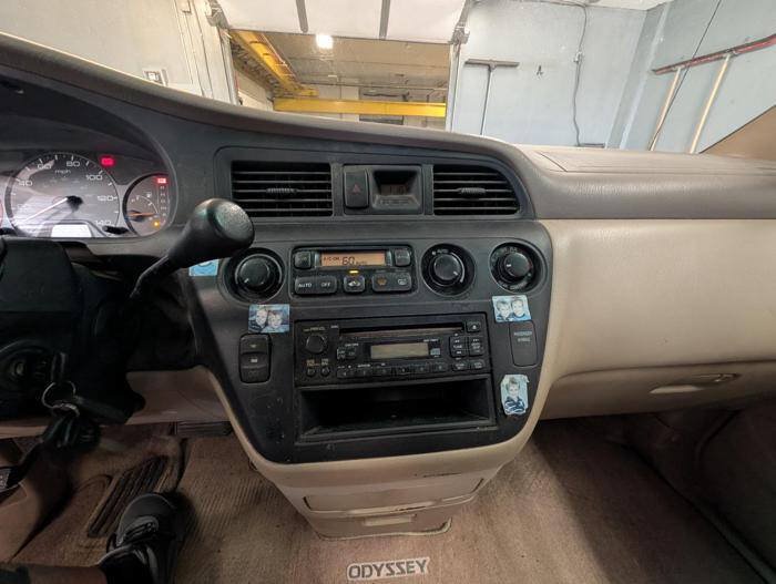 Used 2004 Honda Odyssey EX image 34