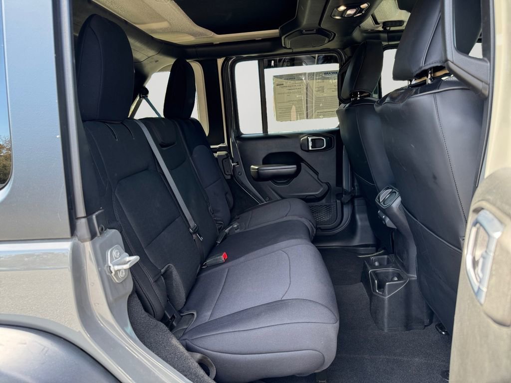 Used 2020 Jeep Wrangler Unlimited Sport image 13