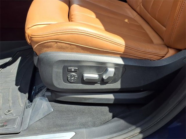 Used 2021 BMW X7 xDrive40i w/ Parking Assistance Package image 16