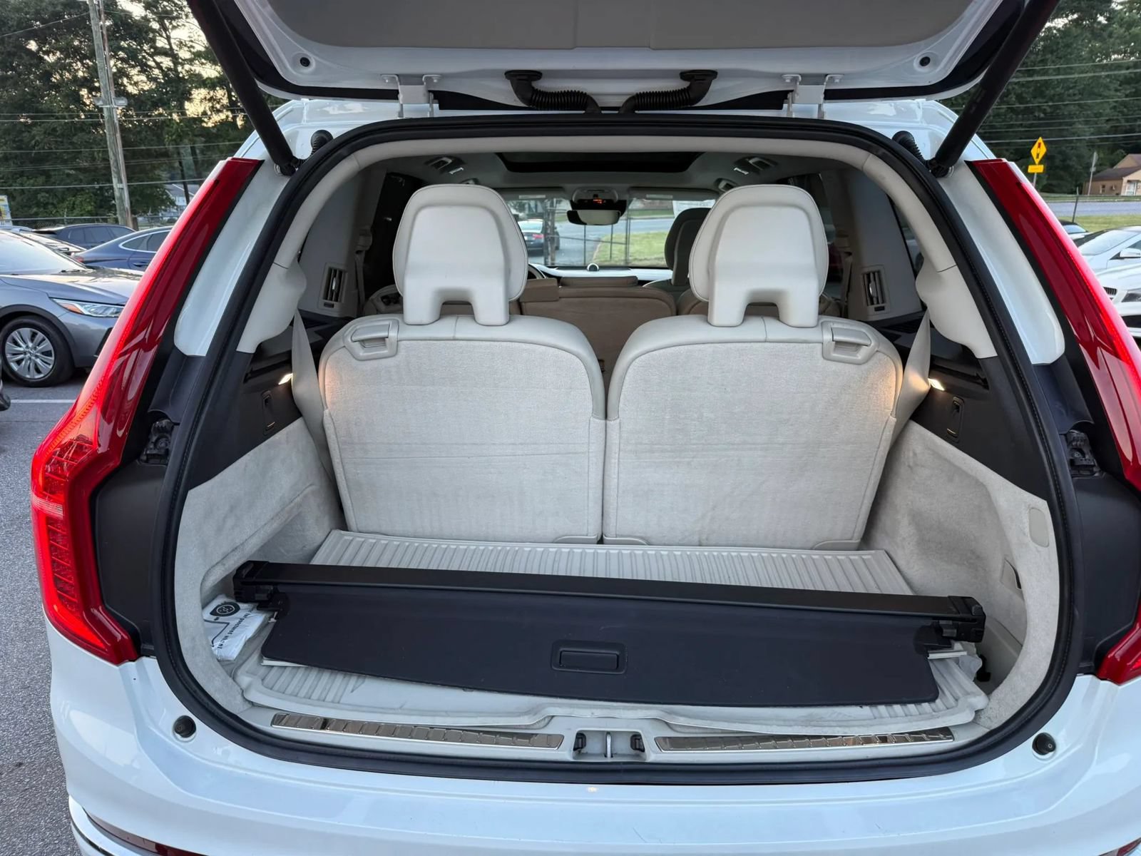 Used 2016 Volvo XC90 T6 Inscription AWD/4WD image 46
