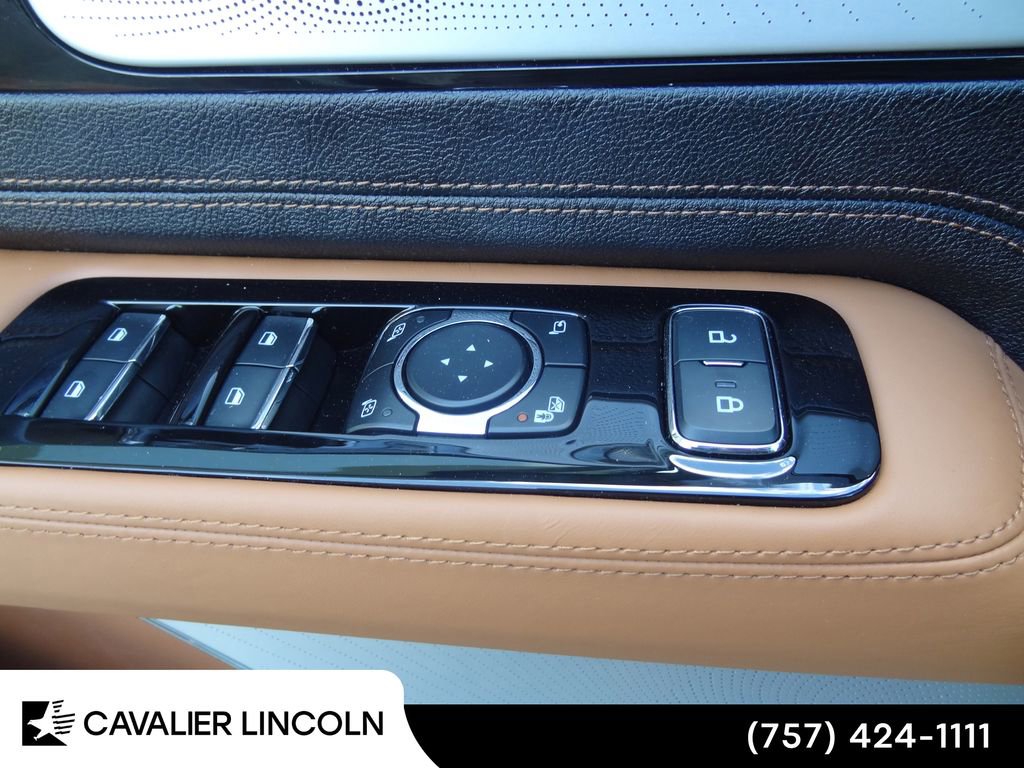 Used 2024 Lincoln Aviator Black Label w/ Dynamic Handling Package image 24