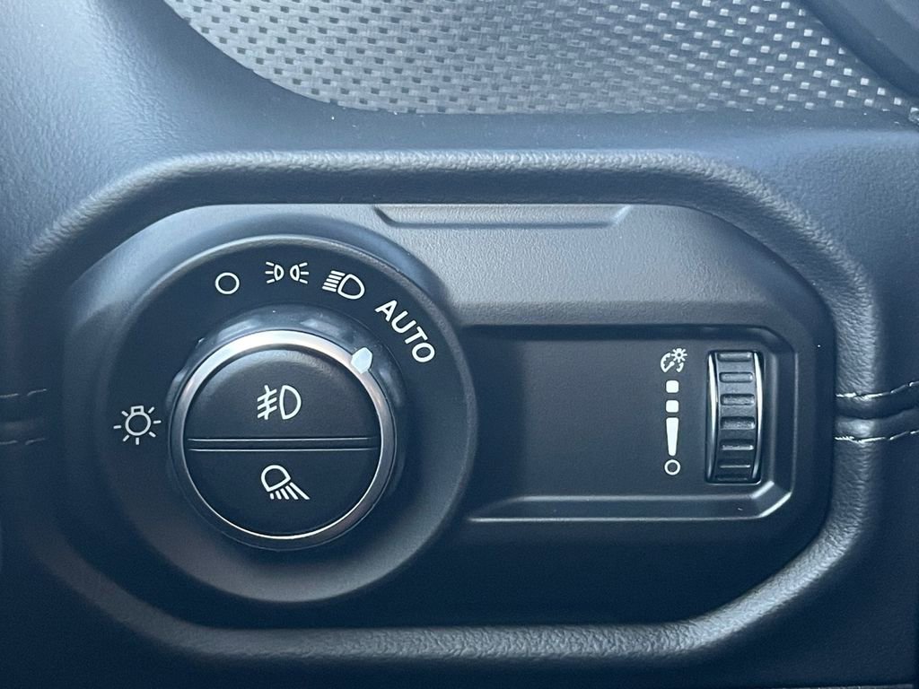 New 2025 Jeep Gladiator Rubicon AWD/4WD image 12