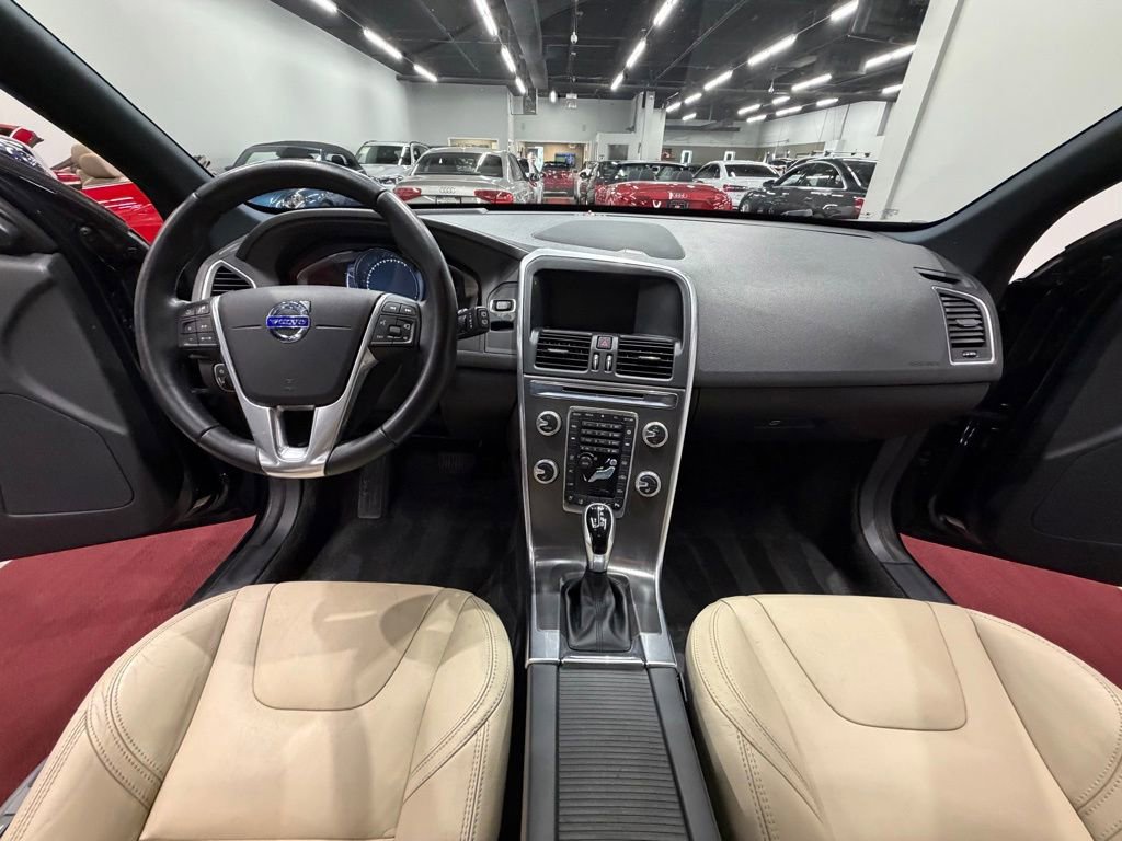 Used 2016 Volvo XC60 T5 Platinum FWD image 30