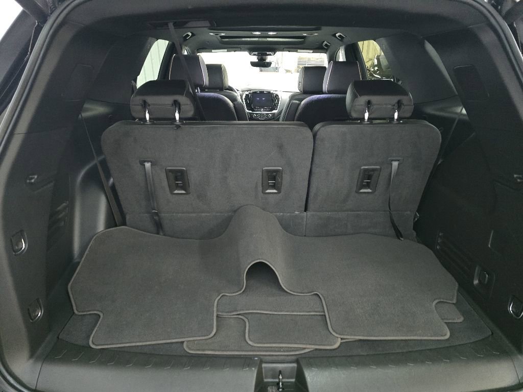 Used 2023 Chevrolet Traverse Premier AWD/4WD image 12