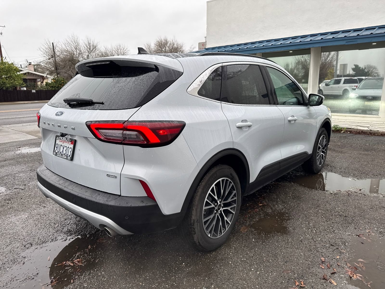 Used 2025 Ford Escape SE image 5