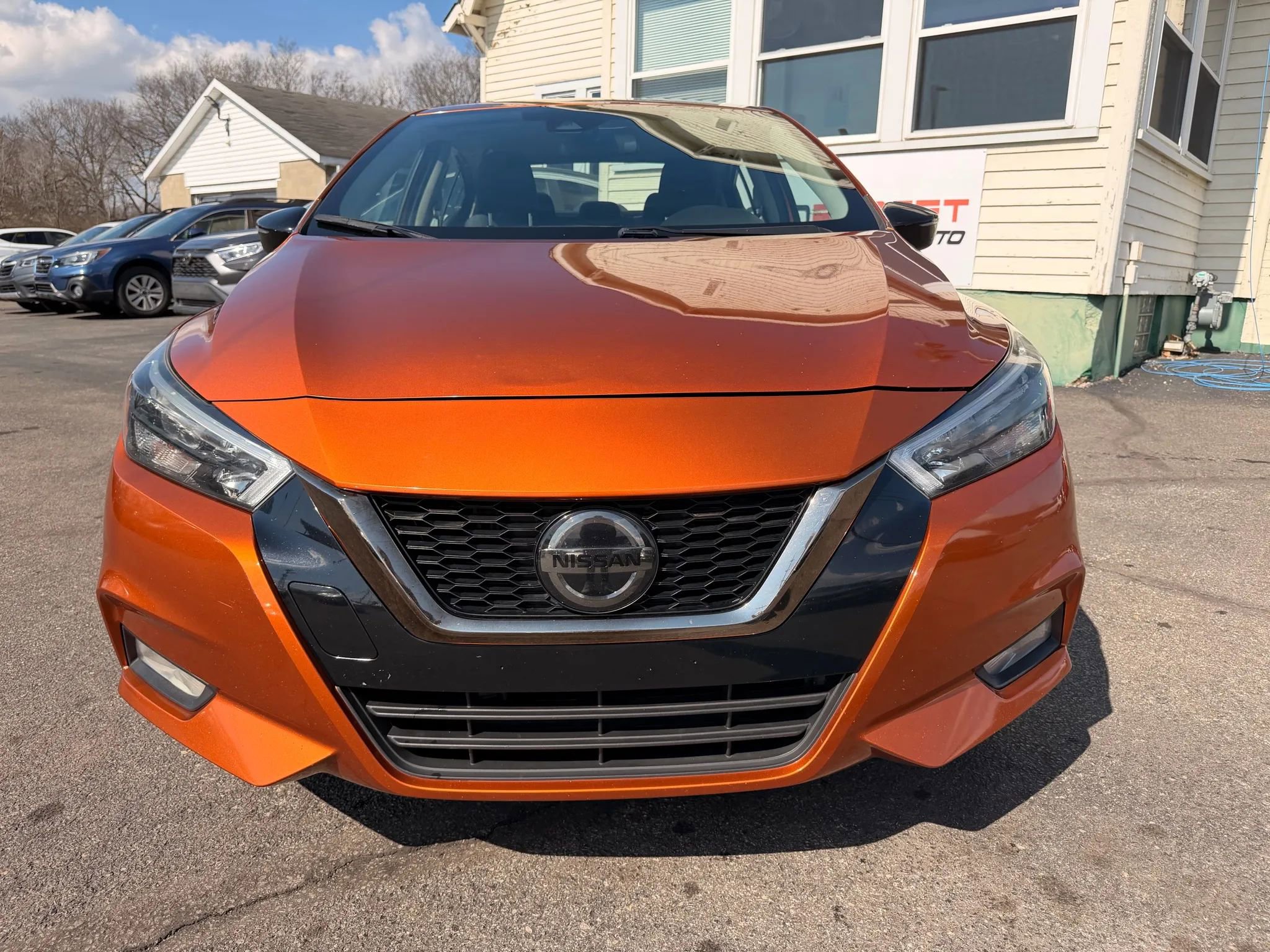 Used 2020 Nissan Versa SR w/ Lighting Package image 8