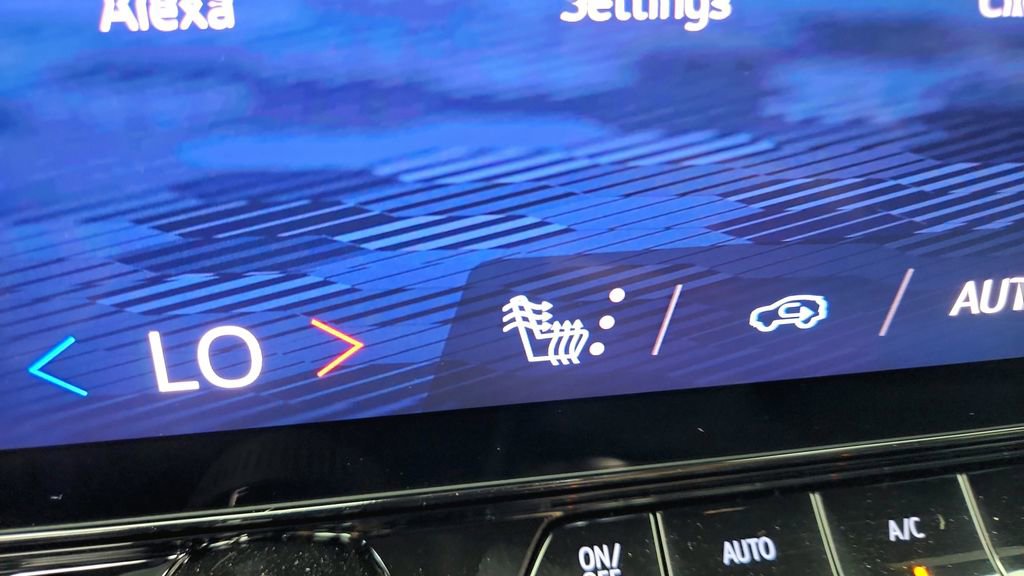 New 2025 Chevrolet Blazer EV LT image 25