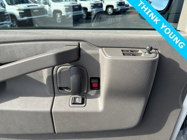 New 2025 Chevrolet Express 2500 w/ Enhanced Convenience Package image 18