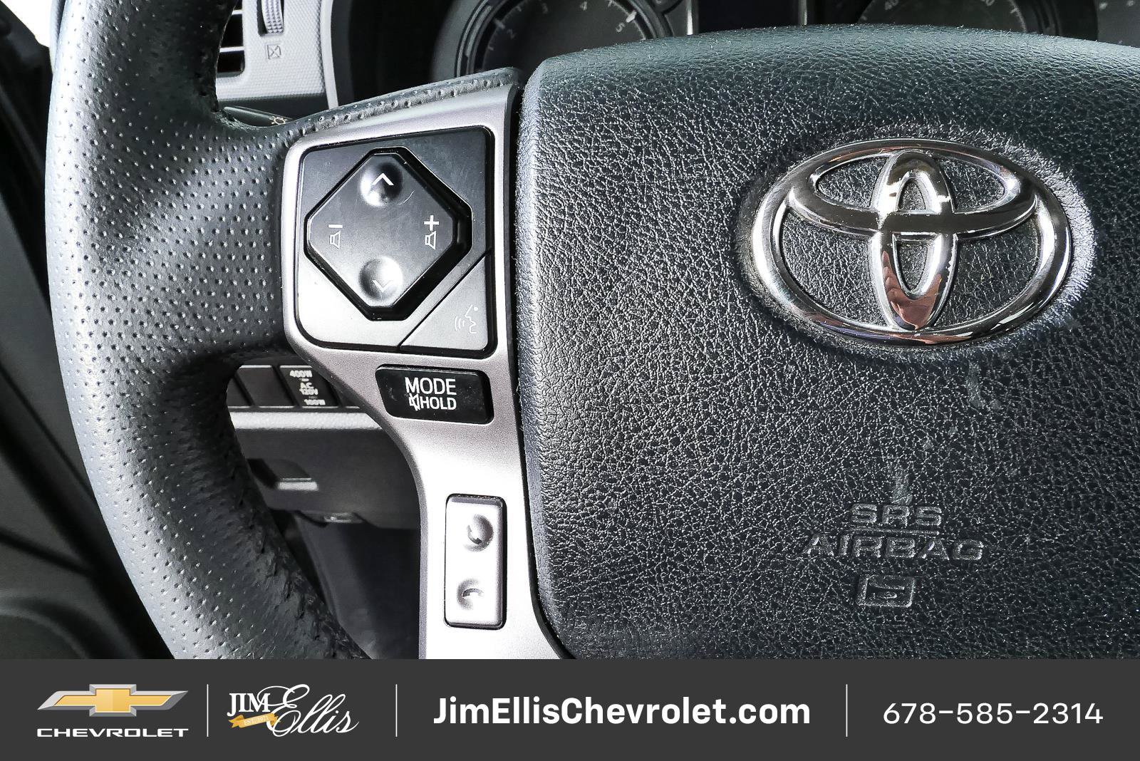 Used 2021 Toyota 4Runner SR5 AWD/4WD image 10