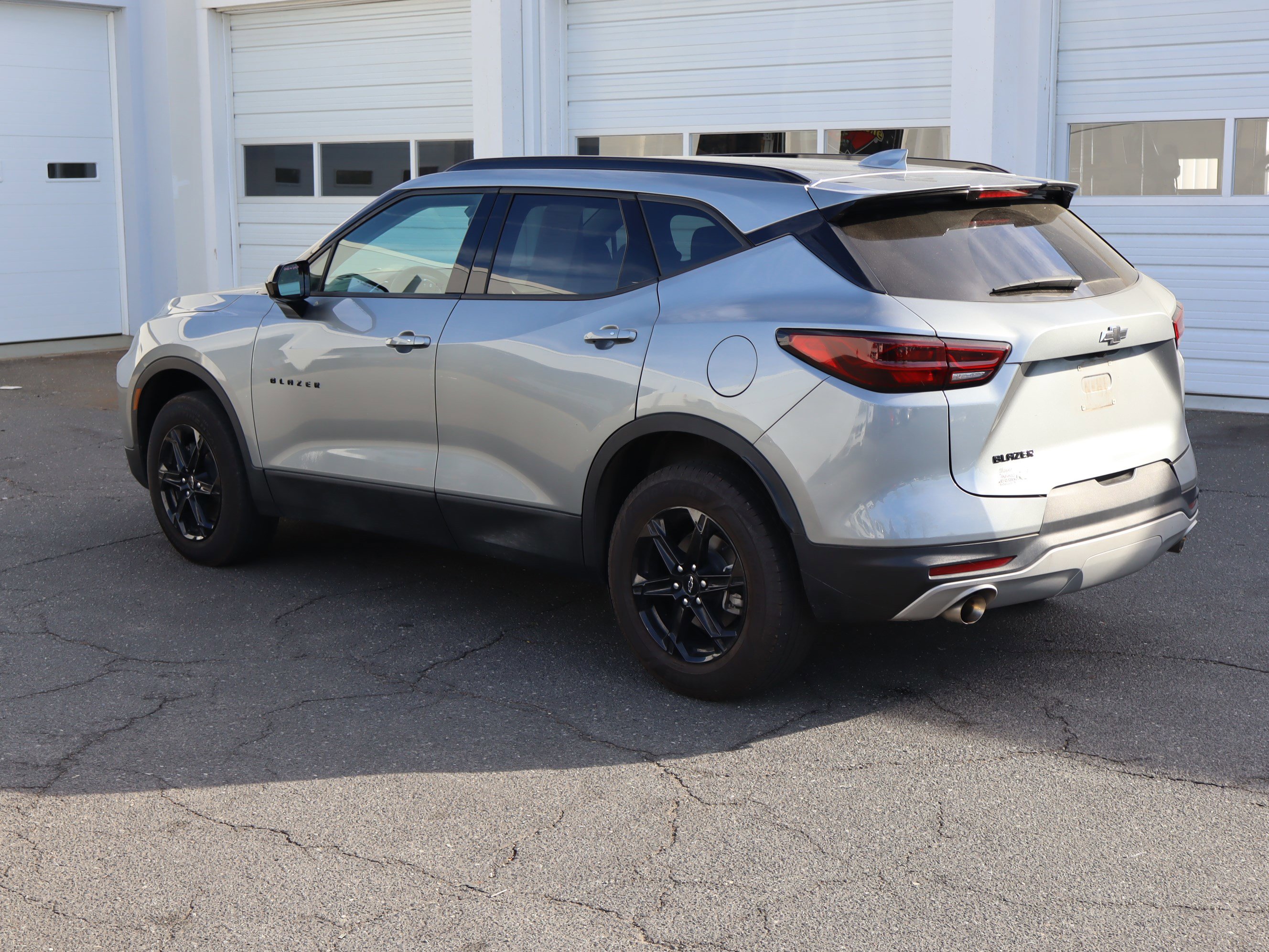 Used 2025 Chevrolet Blazer LT w/ Midnight/Sport Edition image 8