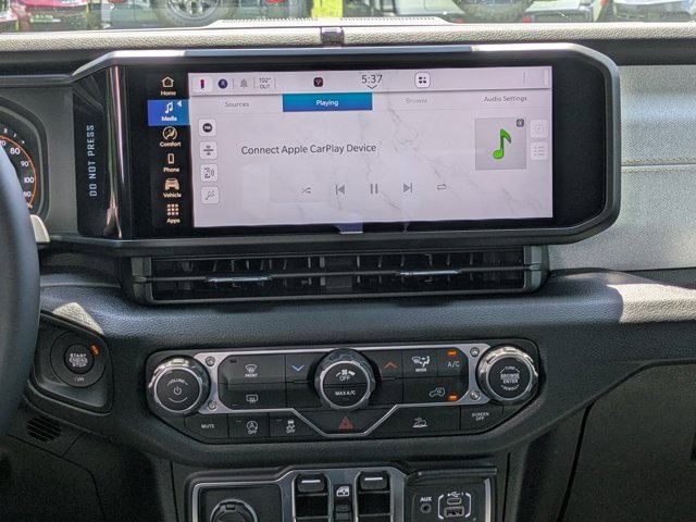 New 2025 Jeep Gladiator Sport image 14