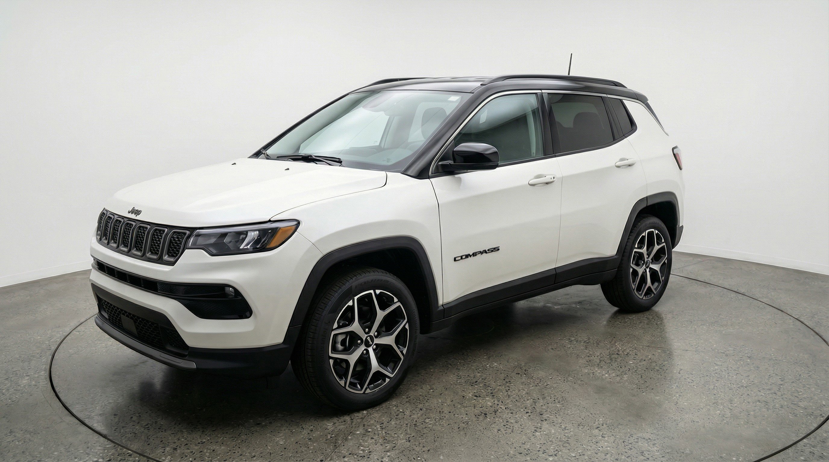 Used 2025 Jeep Compass Limited image 3